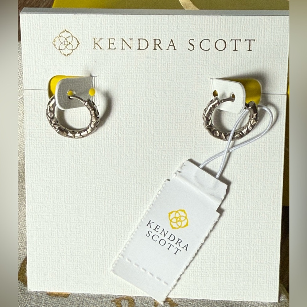 Kendra Scott Mikki Huggie Earrings in Silver